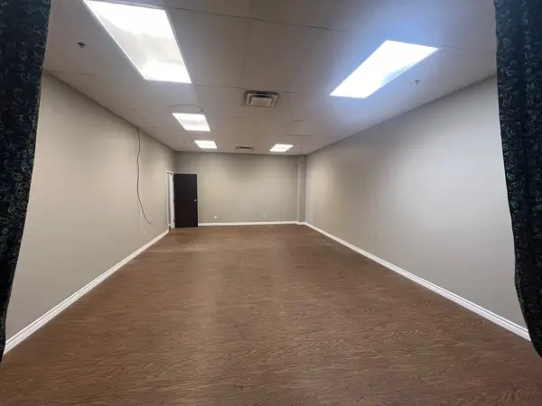 Cambridge, ON N1R 6V1,180 Sheldon DR #2-2A