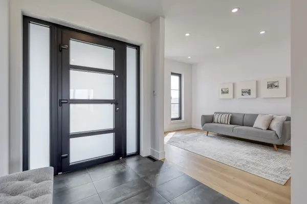 61 CRESTVIEW DR, Middlesex Centre, ON N0L 1R0