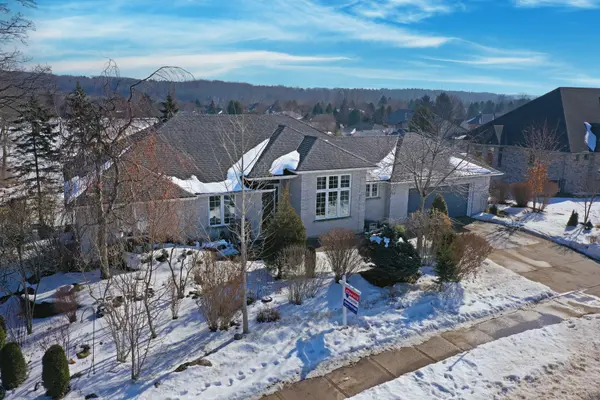 23 Birchcrest DR, Middlesex Centre, ON N0L 1R0