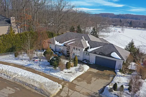 23 Birchcrest DR, Middlesex Centre, ON N0L 1R0