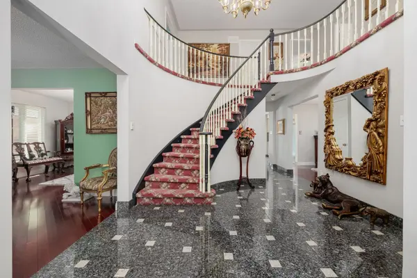 1106 Ridge Valley DR, Oshawa, ON L1K 2E2