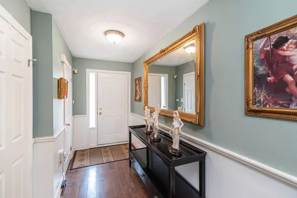 Hamilton, ON L8K 6P7,255 Mount Albion RD #22