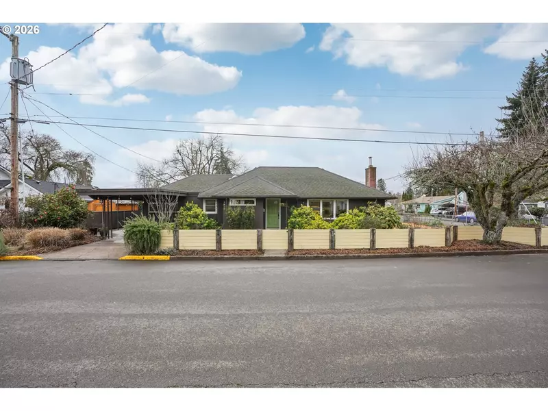 330 NW 14TH ST, Mc Minnville, OR 97128