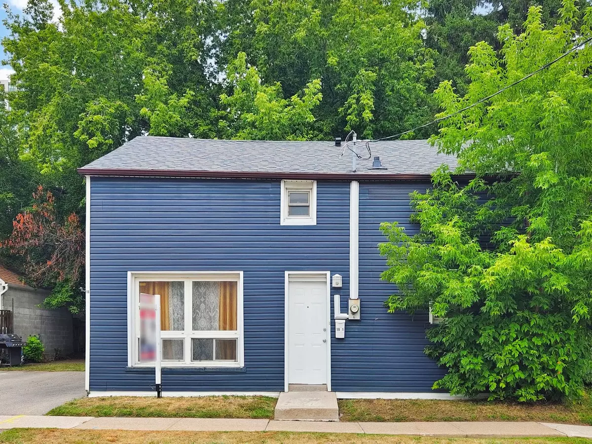 Brampton, ON L6W 2R1,18 Mary ST