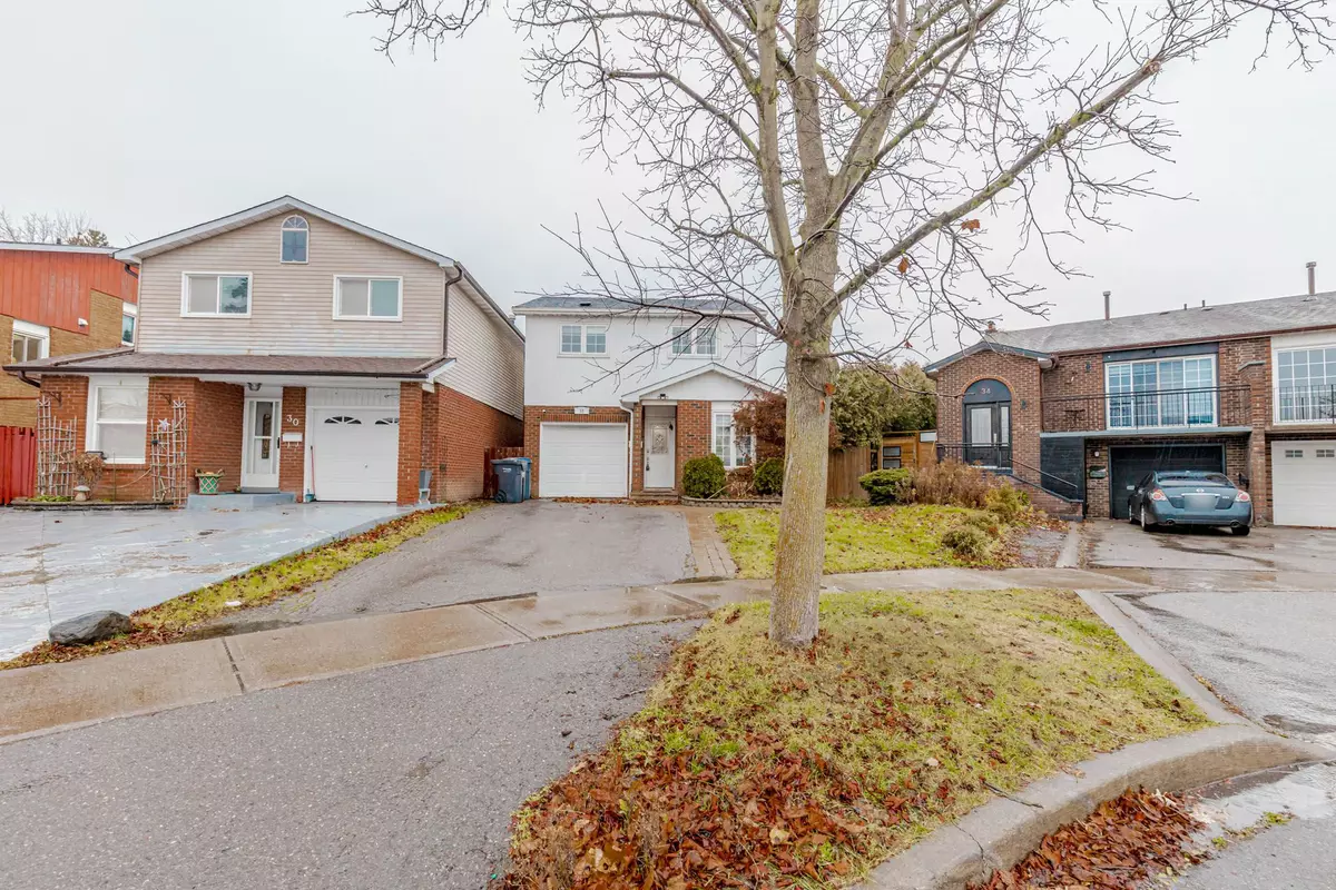 Brampton, ON L6V 3N3,32 Elderwood PL