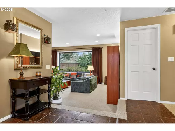 Milwaukie, OR 97267,5601 SE BYRON DR