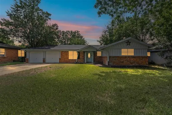 3312 Henry Drive, Richland Hills, TX 76118