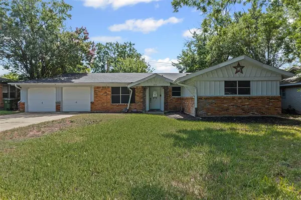 3312 Henry Drive, Richland Hills, TX 76118