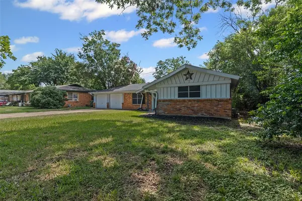 3312 Henry Drive, Richland Hills, TX 76118