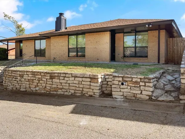 1117 S Rusk Street #1117, Weatherford, TX 76086