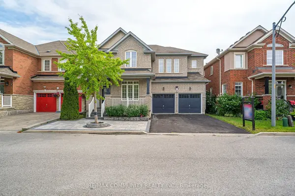 7 Cragg CRES, Ajax, ON L1T 0E4
