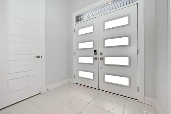 Barrie, ON L9J 0G5,20 Betterridge TRL