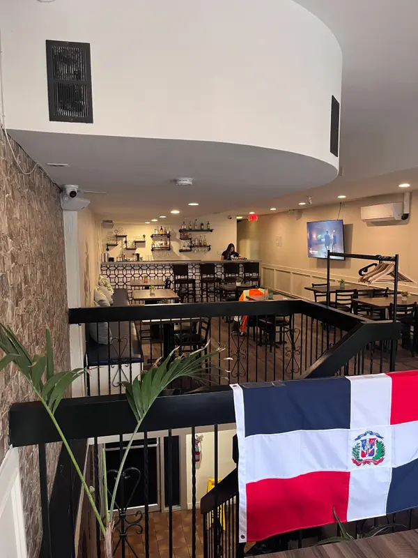 1157 St Clair AVE W, Toronto W03, ON M6E 1B2