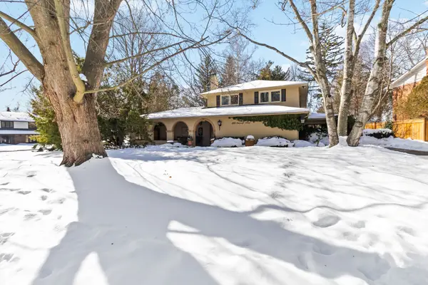 150 Cairncroft RD, Oakville, ON L6J 4L9