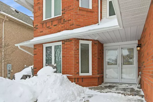 Cambridge, ON N1T 1R3,223 Glenvalley DR