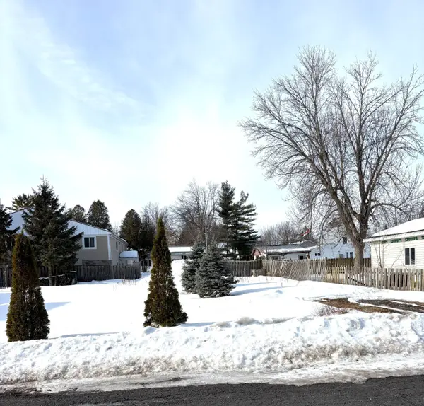 36 Broad ST, South Glengarry, ON K0C 1N0