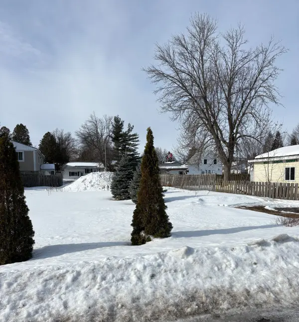 36 Broad ST, South Glengarry, ON K0C 1N0