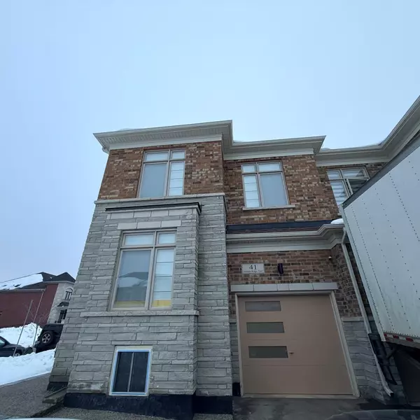 Hamilton, ON L8B 1Y4,41 Granite Ridge TRL #Upper