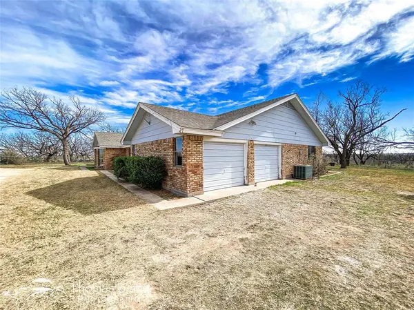 5061 COUNTY ROAD 146, Stamford, TX 79553