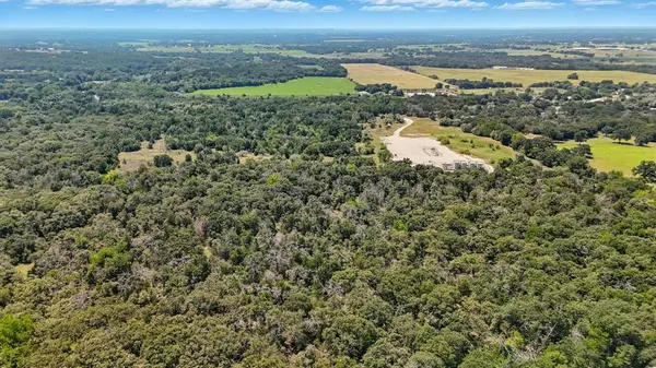 1000 W White Dove Street, Azle, TX 76020