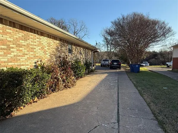 2142 Riverway Drive, Dallas, TX 75227