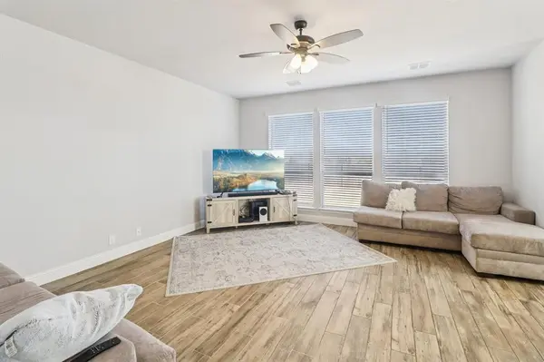 305 White Tail Lane, Alvarado, TX 76009