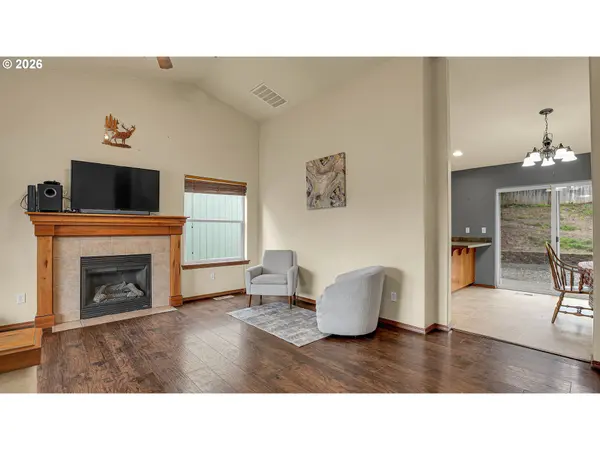 1013 4TH AVE, Vernonia, OR 97064