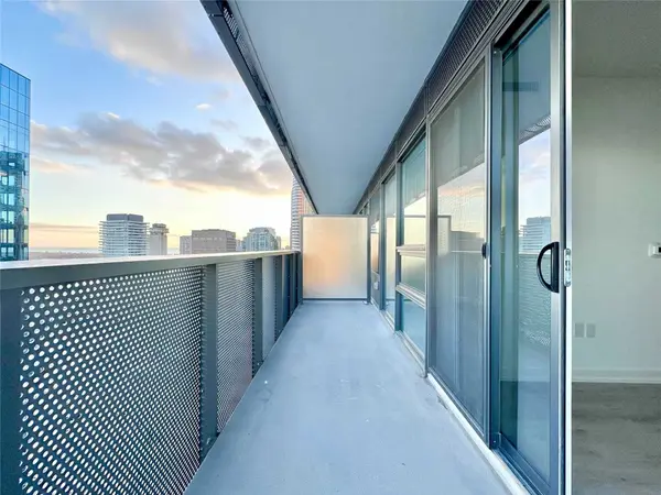 138 Downes ST #2808, Toronto C08, ON M5E 0E4