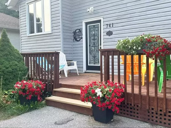 Innisfil, ON L9S 4E4,741 Innisfil Beach RD