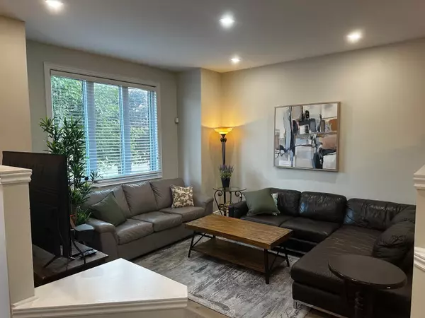 Innisfil, ON L9S 4E4,741 Innisfil Beach RD