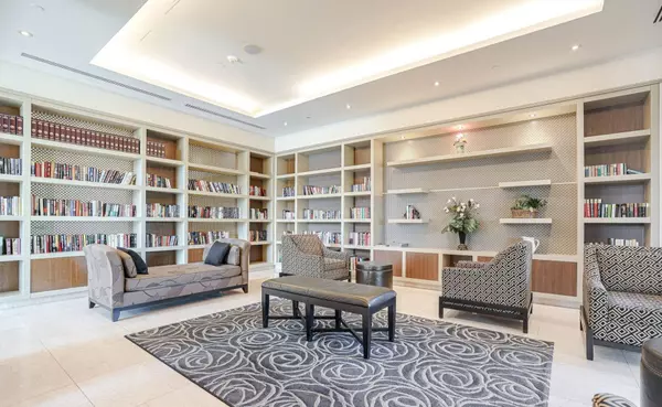 Brampton, ON L6N 2S8,100 John ST #1308