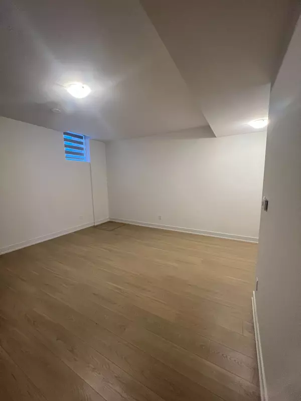 Caledon, ON L7E 4L2,19 Desiree PL