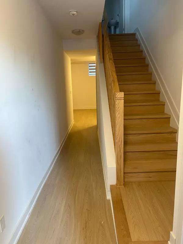 Caledon, ON L7E 4L2,19 Desiree PL