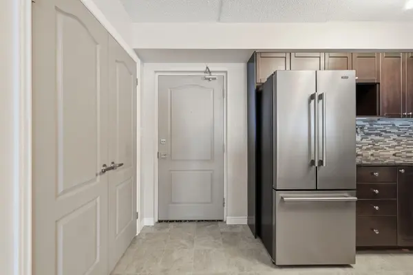 1440 MAIN ST E #114, Milton, ON L9T 8W6