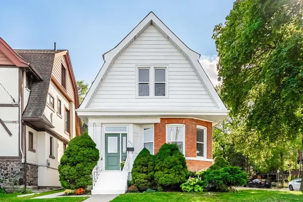 Hamilton, ON L8P 2R9,407 Aberdeen AVE