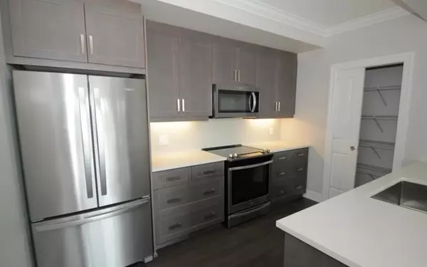 Guelph, ON N1L 0P4,1878 Gordon ST #701