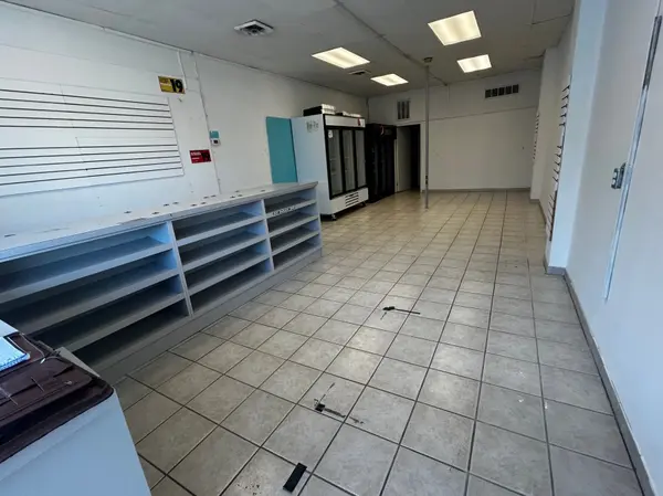 Guelph, ON N1H 2B4,23 London RD W