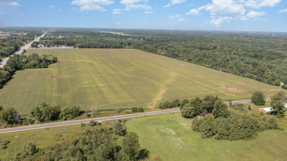 7715 E Pickard RD, Chippewa Twp, MI 48858