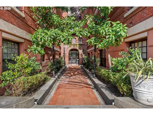 Portland, OR 97209,1829 NW LOVEJOY ST #305