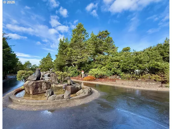 Florence, OR 97439,65 SHORELINE DR