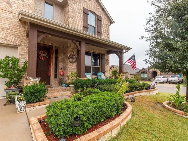 5900 Paddlefish Drive, Fort Worth, TX 76179