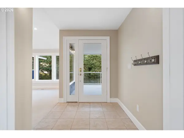 10151 SW LANCASTER RD, Portland, OR 97219