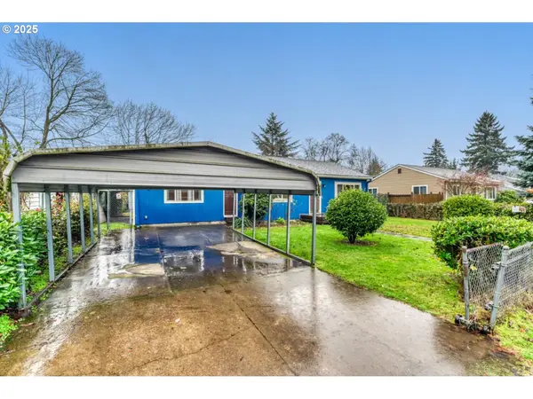 8426 NE WYGANT ST, Portland, OR 97220