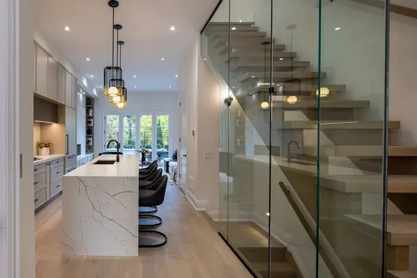 1179 Avenue RD, Toronto C04, ON M5N 2G2