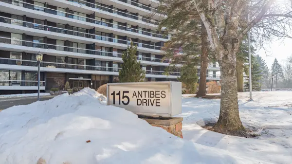 115 Antibes DR #702, Toronto C07, ON M2R 2Y9