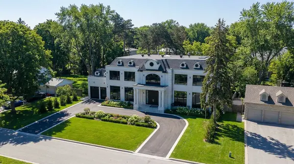 26 Valloncliffe RD, Markham, ON L3T 2W8