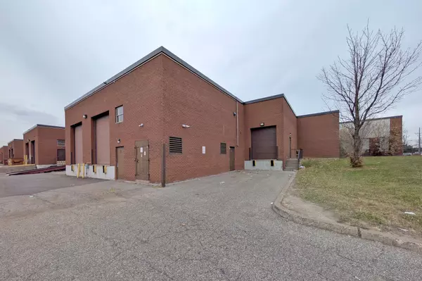 Toronto W10, ON M9V 4A8,20 Baywood RD #1