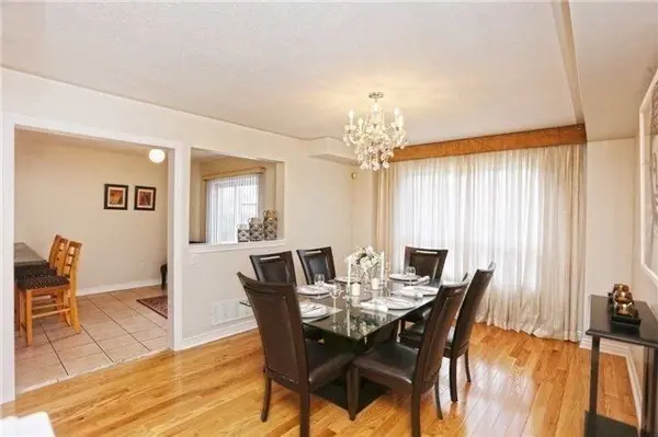 Brampton, ON L6P 1L8,26 Slessor LN #Upper