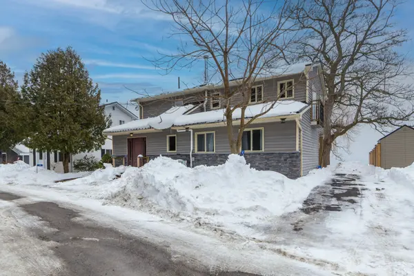 43 Clifford ST, Quinte West, ON K0K 1L0