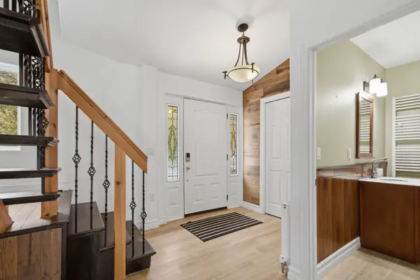 43 Clifford ST, Quinte West, ON K0K 1L0